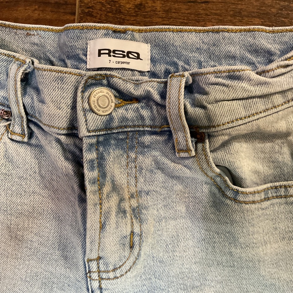 RSQ Girls Light Wash Carpenter Denim Shorts Size 7 Distressed Frayed Hem - Picture 2 of 4